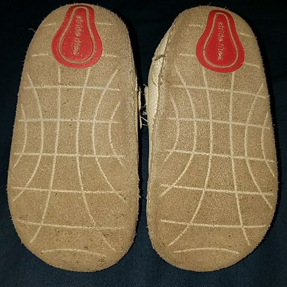 Stride Rite Crawler Shoes - Picture 2 of 5